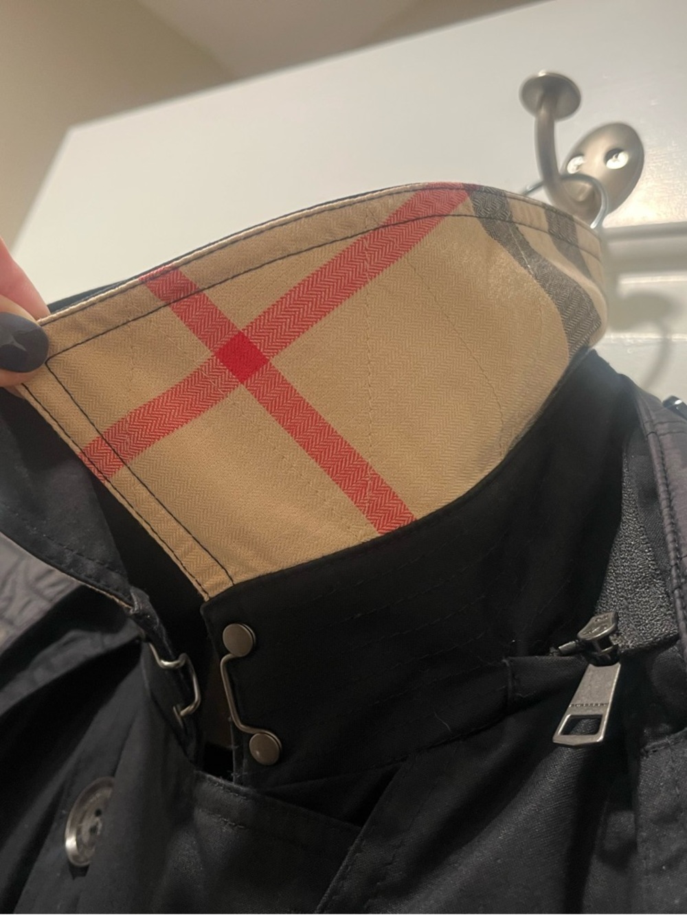 Burberry Trench Rain Coat Black Belted Jacket with Removable Liner & Hood Size 4 - Picture 16 of 16